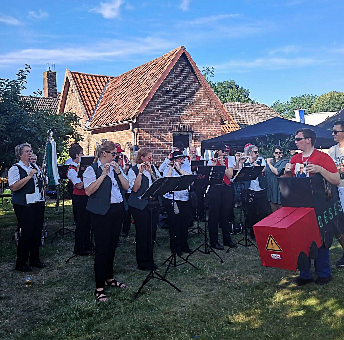 98717e69-b06f-4987-80dd-082c27256eaa